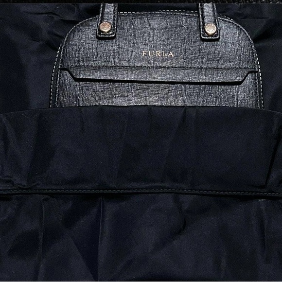 FURLA Black Tote Rare - Picture 7 of 16